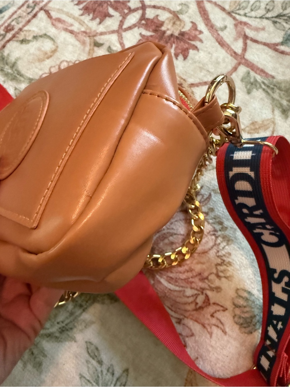 St. Louis Cardinals Crossbody Bag | Gold Chain Strap | Faux Leather Purse - Picture 5 of 7